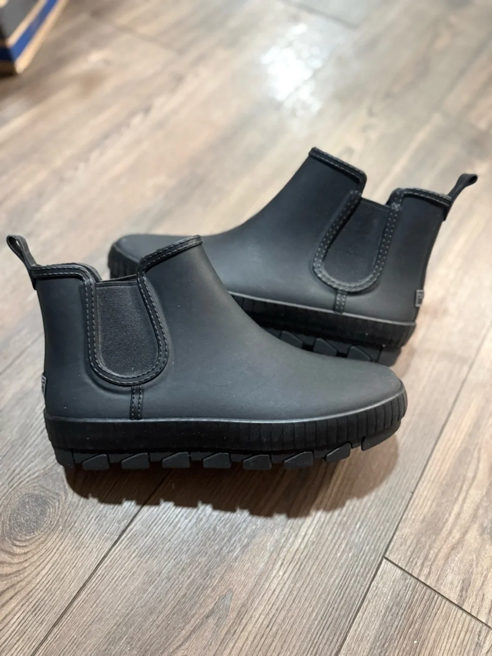 Sperry Torrent Chelsea Rain Boots Black Waterproof Rubber Lug Womens 10